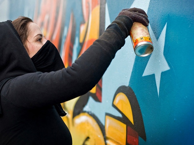 Новость - События - Разноцветный оперный: ХНАТОБ разрисуют 500-метровым граффити