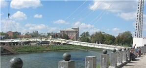 На новом мосту через Лопань сделают подсветку