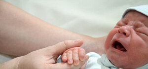 Получи ответ: когда откроют главный роддом Крыма