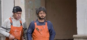 Особая технология: фото странного ремонта в сквере напротив Запорожского театра кукол