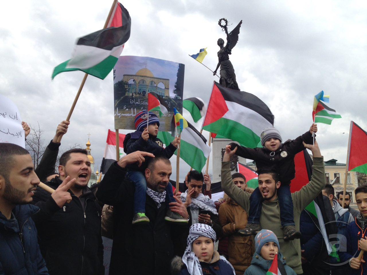Новость - События - Фотофакт: палестинцы вышли на акцию протеста в центре Харькова