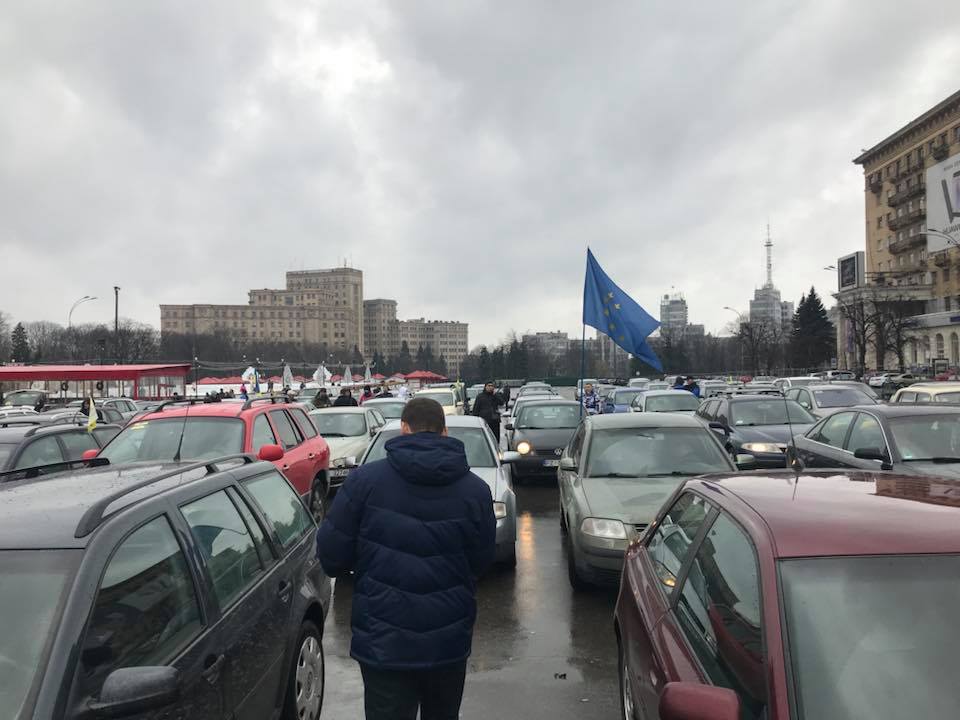 Новость - События - Что это было: по Харькову проехали сотни машин с еврономерами