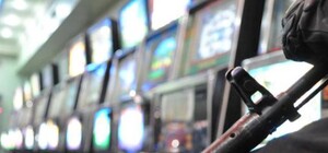 Game over: в Харькове закрыли сеть подпольных казино и алкоцех