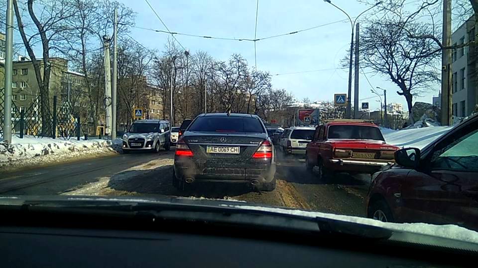 В центре Харькова перекрыты дороги. Фото: Жить в Харькове/Facebook