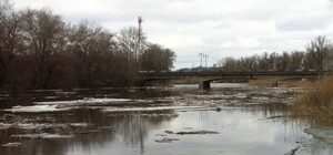 Строй дамбу: где на Полтавщине реки вышли из берегов
