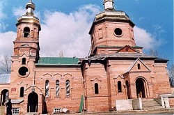 Отныне жители Волчанска могут ходить на службу в большой храм. Фото: eparchia.kharkov.ua