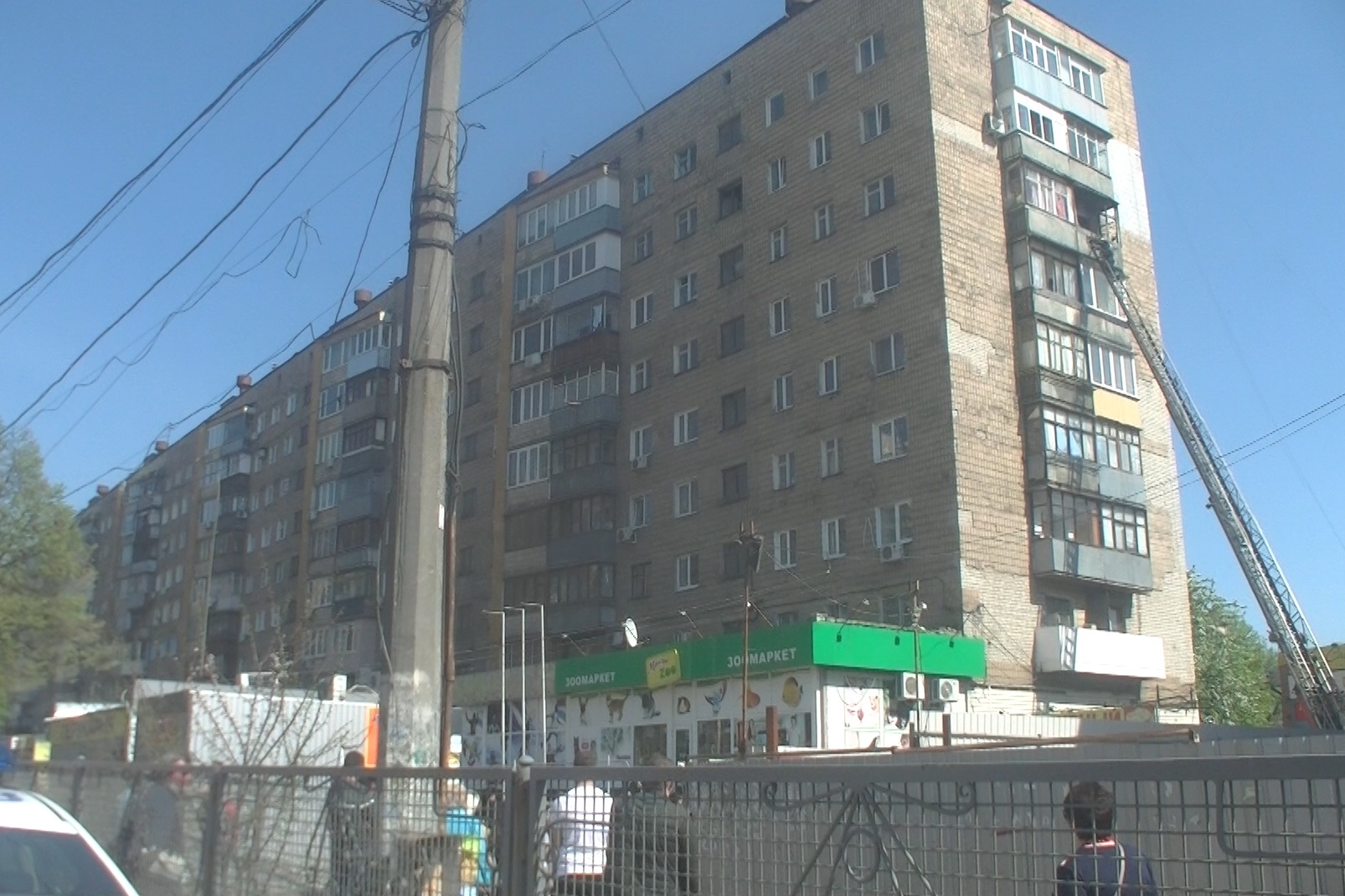 В Харькове горела многоэтажка на Холодной горе. Фото: ГСЧС в Харьковской области