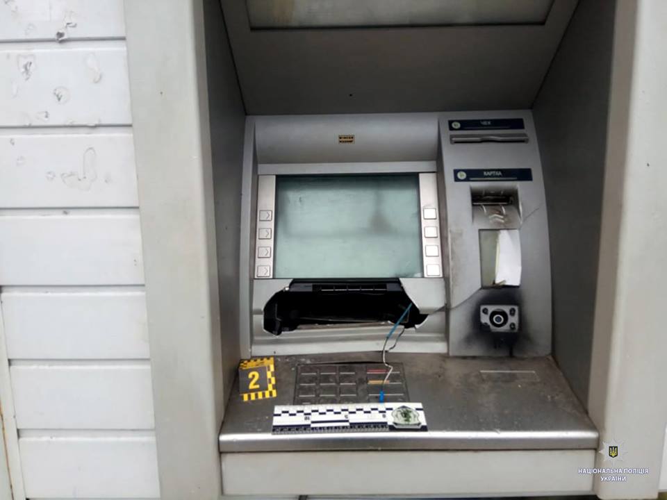 В Харькове взорвали и ограбили банкомат (фото)