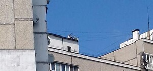 Ради фото: на Борщаговке подростки залезли на крышу высотки