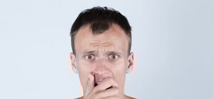 50 оттенков Чугуева: под Харьковом голый мужчина бегал за девушками