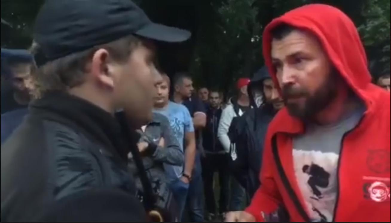 В Киеве арестовали харьковского автоблогера за оскорбление полиции. Фото: скриншот видео