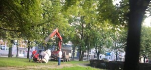 Знайшли достойніше місце: у Львові вдруге спробували вкрасти пам’ятний знак Героям УПА