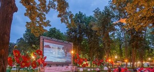 Розклад і локації: де у Львові подивитися кіно просто неба