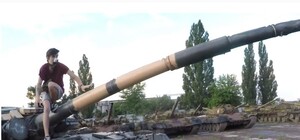 Триста танков: руферы сняли видео на бесхозном складе военной техники в Харькове