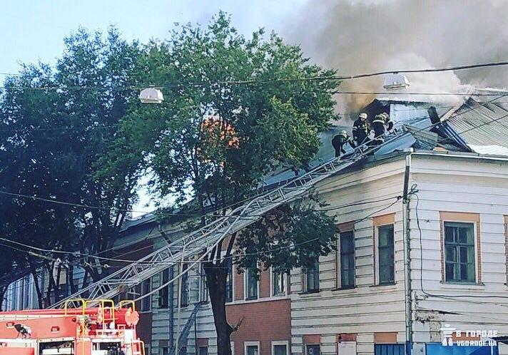 Пожар в центре Харькова: в УИПА провели незаконный ремонт