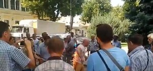 Видеофакт: на акции протеста против 