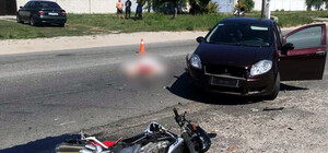 Смертельное ДТП: под Харьковом мотоцикл влетел в легковушку