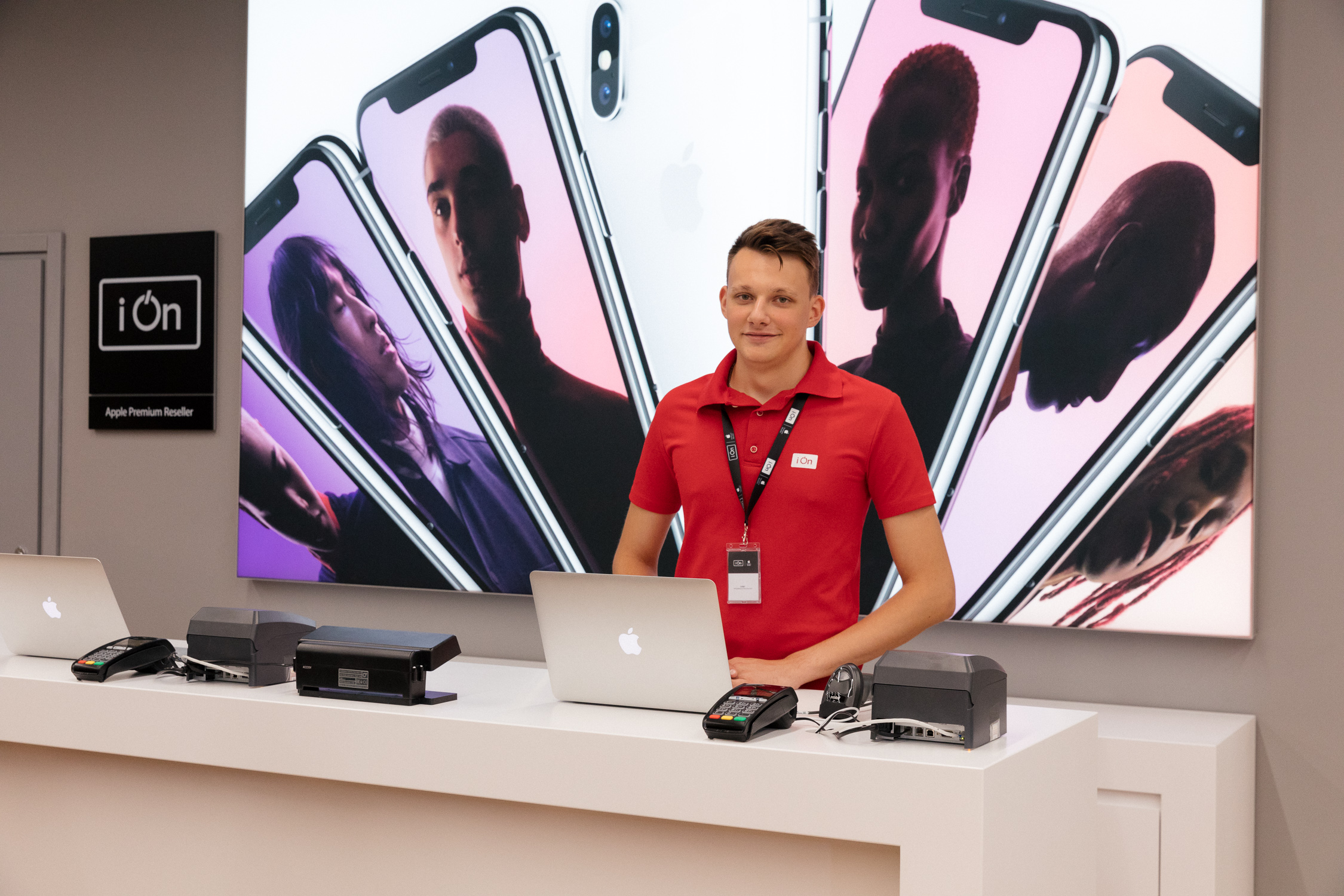Новость - События - В Харькове открылся магазин iON Apple Premium Reseller с секцией экспертов