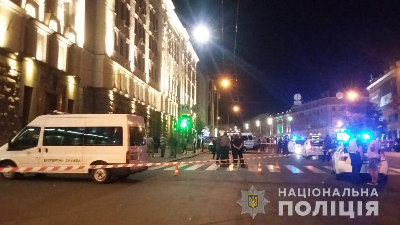 Полицейские рассказали о мужчине, который открыл стрельбу под мэрией Харькова. Фото: ГУ НП в Харьковской области
