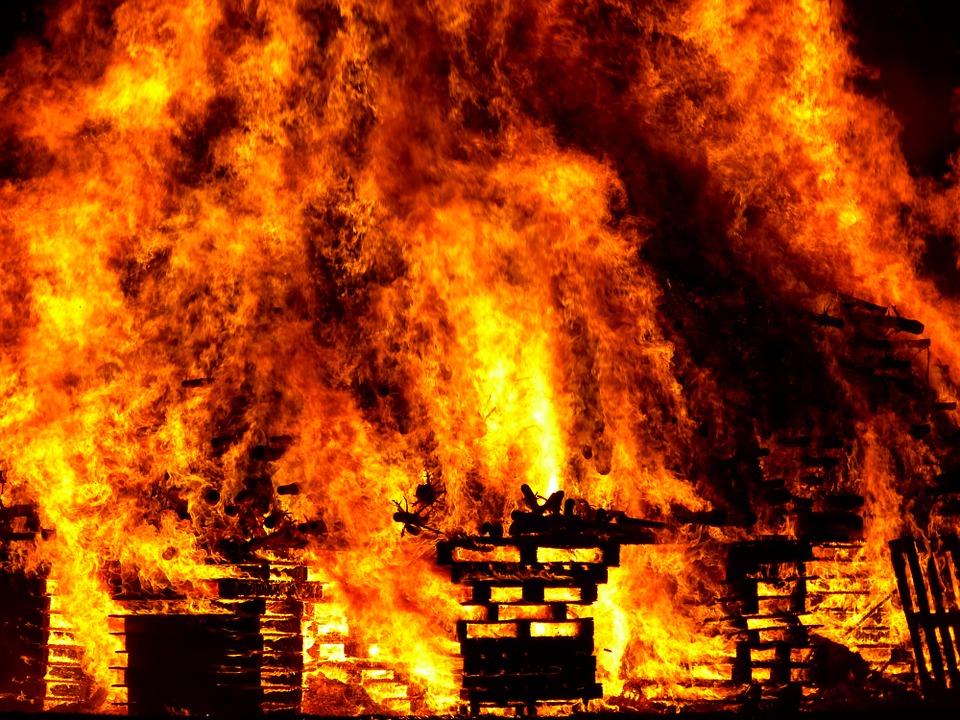 Пожар в Харькове 2 сентября 2018. Фото: ГСЧС