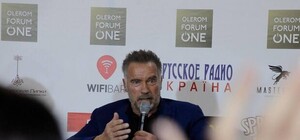 Саморазвитие прежде всего: Арнольд Шварцнеггер впервые выступил в Киеве на бизнес-форуме
