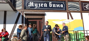 Интерактив с бокалом: в Коктебеле открылся музей вина