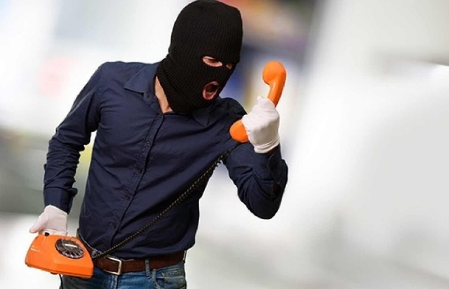 Полиция вычислила "телефонного террориста", который грозил взорвать заправку под Харьковом