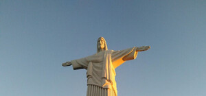 Відео: у 100 кілометрах від Львова встановили найвищу в Україні статую Ісуса Христа