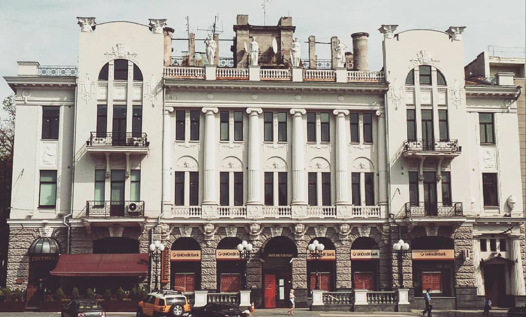 Незаконное строительство на памятнике архитектуры Харькова будут расследовать. Фото: Instagram Snap361