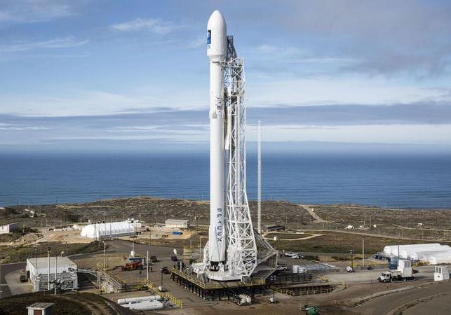 Новость - События - SpaceX запустит в космос ракету Falcon 9 с микроспутниками на борту