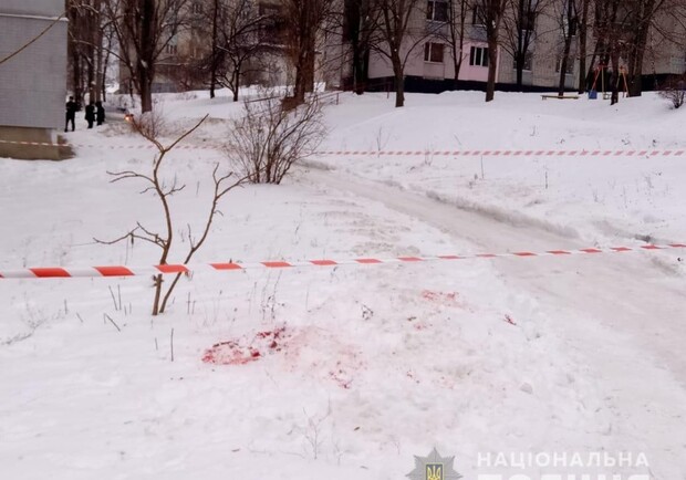 В Харькове стреляли в полицейского во дворе многоэтажки. Фото: Национальная полиция Украины