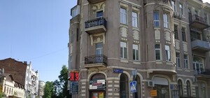 Где опасно менять валюту в Харькове: адреса и фото нелегальных обменок