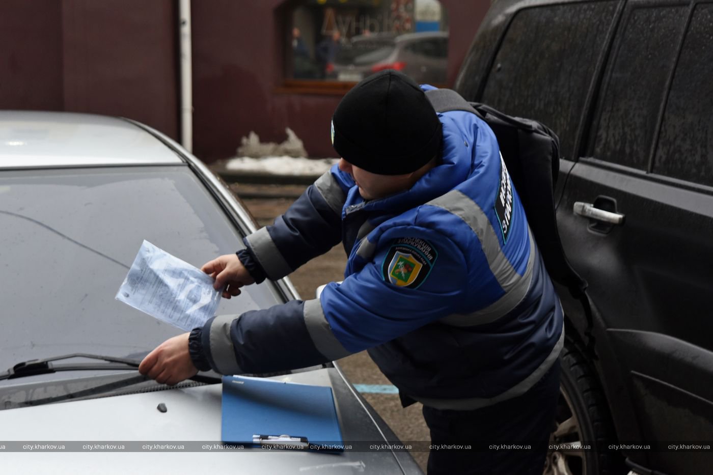 В Харькове выписывают штрафы за неправильную парковку. Фото: city.kharkov.ua