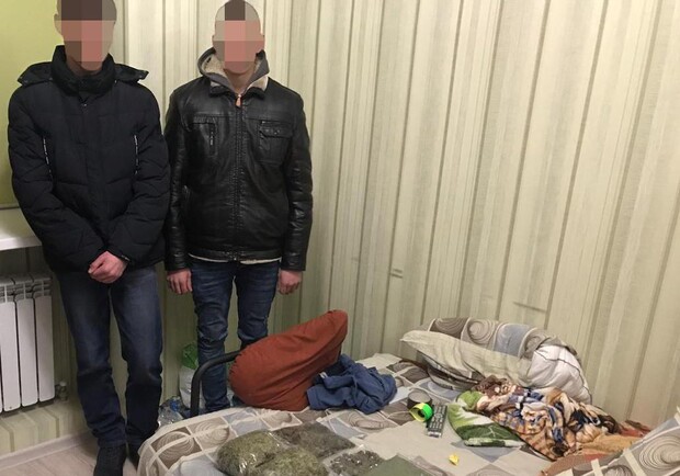 В Харькове задержали одесситов с наркотиками на миллион. Фото: Национальная полиция Украины