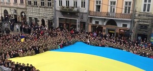 Повтори слова: львів’ян кличуть на масове виконання гімну України