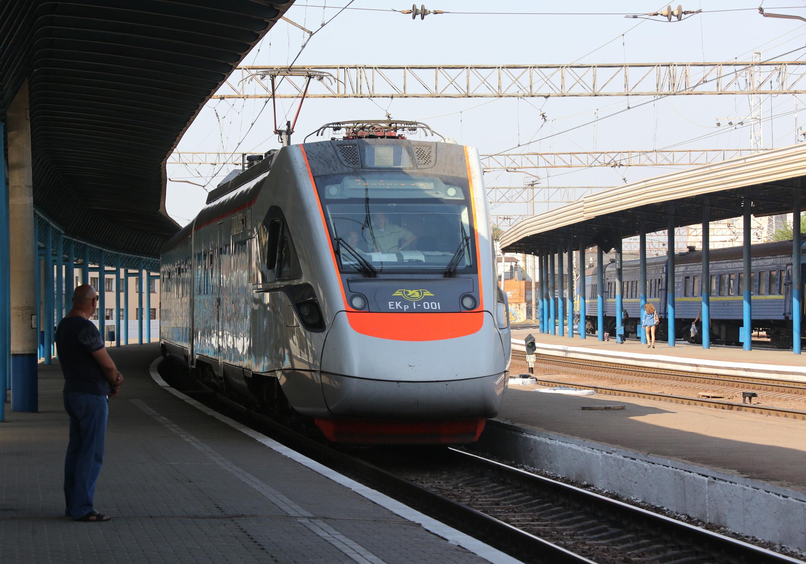 В Украине изменили правила перевозки багажа в поездах