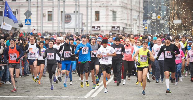Новость - Спорт - 11 тысяч участников: в Харькове проходит VІ Международный марафон