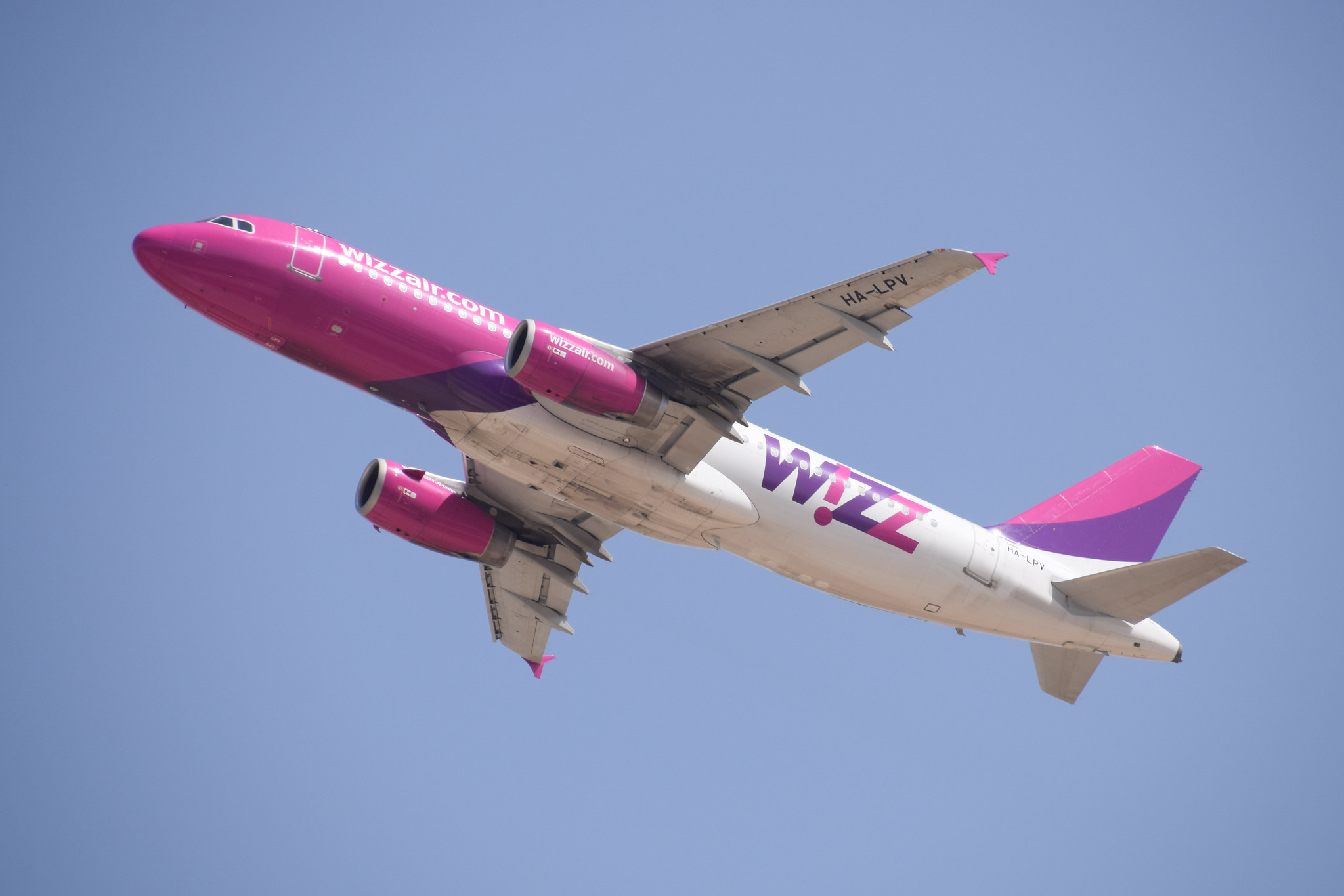 Авиакомпания Wizz Air подняла цены за услугу приоритетной посадки / flickr