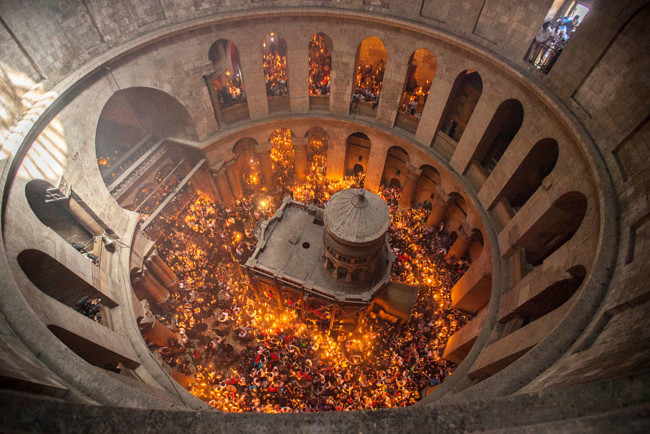 Пасха-2019: в Харьков доставят Благодатный огонь из Иерусалима. Фото: Getty Images