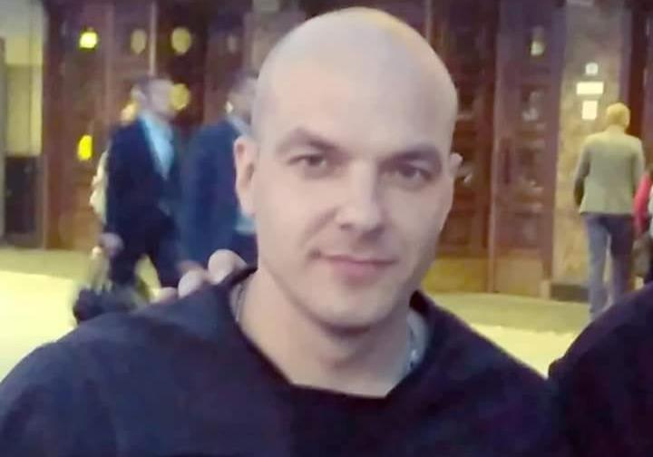 Раненый в результате стрельбы на Алексеевке в Харькове полицейский Евгений Лобода