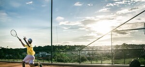 Тенісні корти, маданчики і душові: як зміниться спорткомплекс на Кастелівці