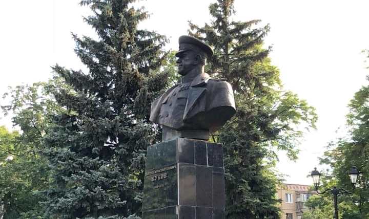 Памятник Жукову в Харькове восстановлен. Фото: Facebook Геннадий Кернес
