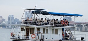 Получи ответ: когда запустят сломанный речной трамвайчик