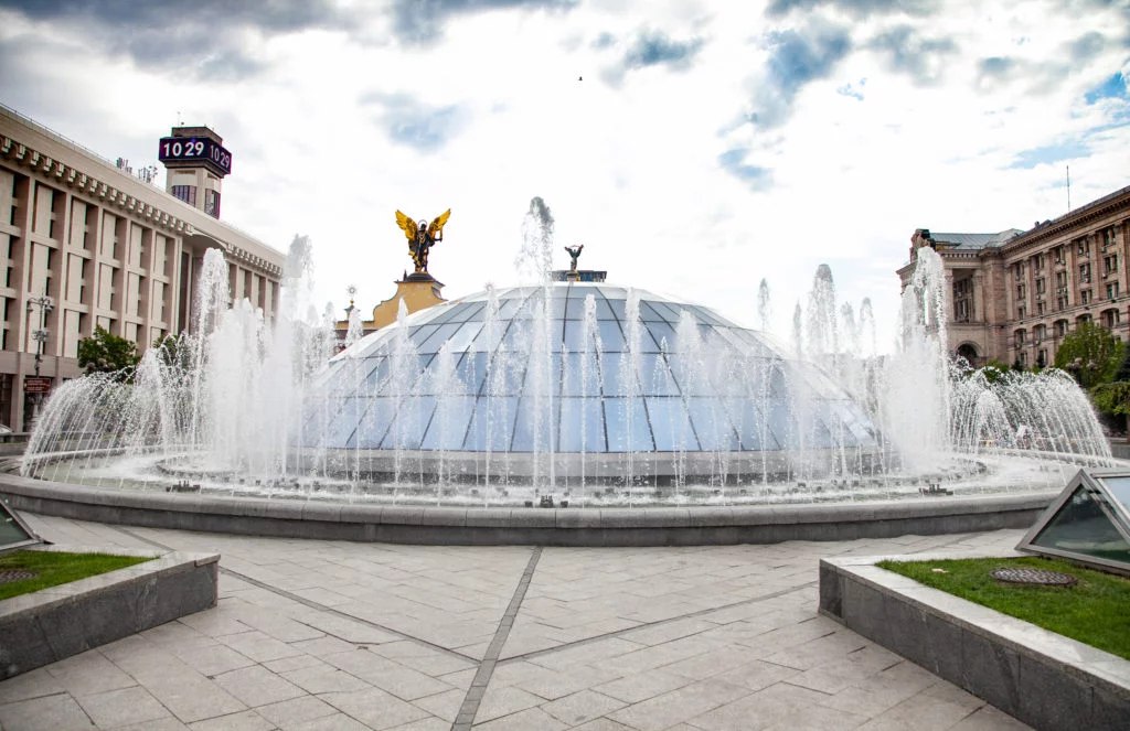 Новость - События - Полным ходом: в центре Киева подготовили фонтаны ко Дню Независимости
