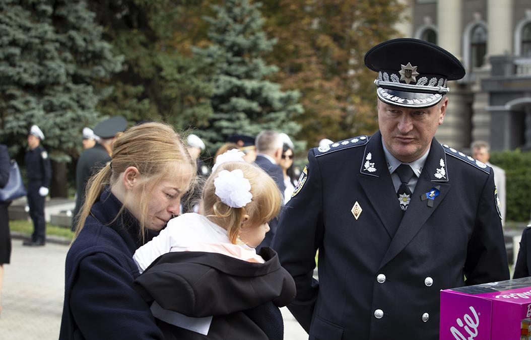 Вдова погибшего в Харькове патрульного пошла служить в полицию. Фото: ГУ НП 