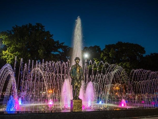 В саду Шевченко фонтан отремонтируют за 69 миллионов. Фото: facebook.com/anticor.kharkiv