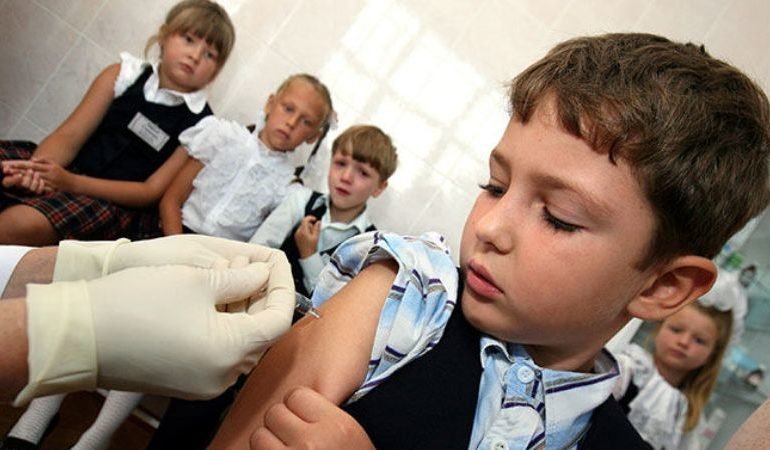 В Харькове дети без прививок могут учиться дистанционно. Фото: ubr.ua