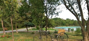 Место для селфи: в парке Победы появилась велосипед-колесница