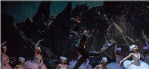 4 тонны воды и 3D-декорации: в ХНАТОБе состоялась сенсационная премьера 