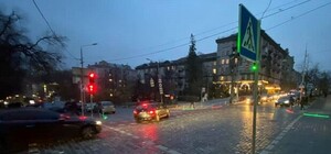 Зацени: в центре Киева установили светодиодные переходы